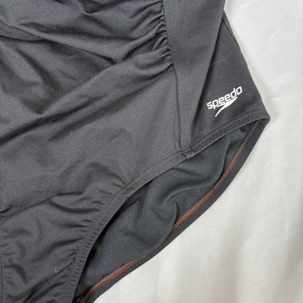 Speedo Endurance+ Womens Black Ruched One Piece Swimsuit Hydrobra Size 12 - Picture 8 of 13